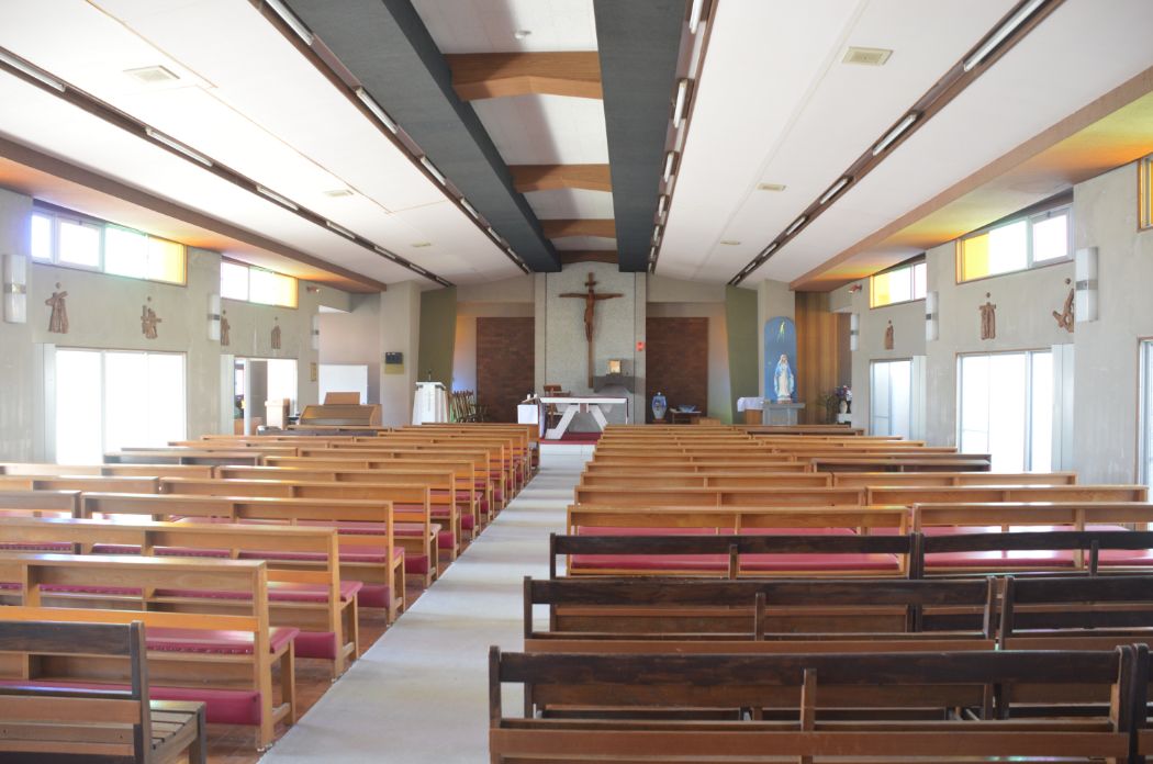 1974年～教会内装